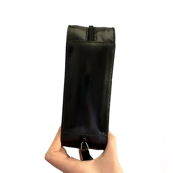 GUCCI VINTAGE EUC BLACK PATENT LEATHER MINI BAG W/COA - Picture 3 of 11